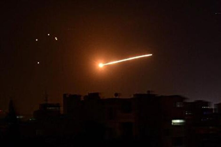 دانلود عکس/بقایای موشک‌های شلیک شده به اسرائیل در اقلیم کردستان