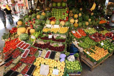 بازار میوه و سبزی