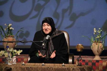 مهدیه الهی قمشه‌ای، شاعر و مولوی‌پژوه