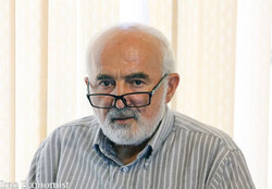 توکلی به دژپسند نامه نوشت: پوری حسینی را عزل کنید