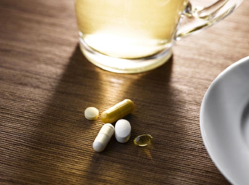 مهمترین علل سردرد که از آنها بی خبرید/ مسکن&zwnj;های طبیعی سردرد و میگرن را بشناسید/ درمان فوری سردرد و میگرن با مسکن&zwnj;های طبیعی/ چه کنیم سردرد نگیریم؟