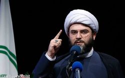برخوردهای سهم خواهانه با «دیدن این فیلم جرم است» قابل قبول نیست