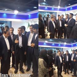 بازدید رئیس کل بیمه مرکزی از غرفه بیمه دانا در نمایشگاه فاینکس 2019
