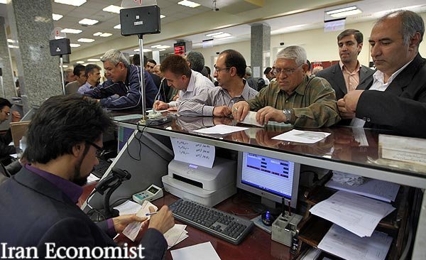 تاکید عضو هیات مدیره بانک ملی ایران بر لزوم استفاده از توان نظام بانکی برای عبور از تحریم ها