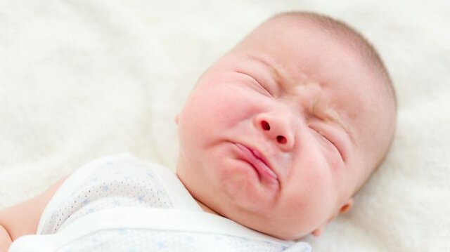 علت عرق نکردن و نریختن اشک در نوزادان مشخص شد