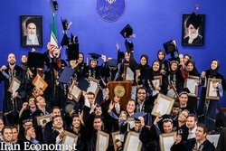 جوایز بیست و هشتمین دوره جشنواره دانشجوی نمونه اعلام شد