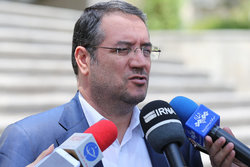 وزیر صنعت: افزایش قیمت موبایل با لغو معافیت واردات گوشی مسافری