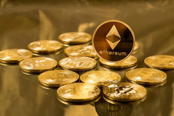 بیت‌کوین ۲۲ درصد از ارزش خود را از دست داد