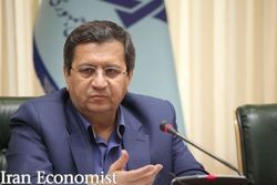 همتی: شرایط توسعه روابط اقتصادی با عمان فراهم شده است