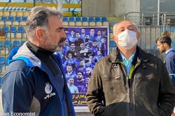بهتاش فریبا:
در استقلال هرکسی برای خودش تصمیم می‌گیرد