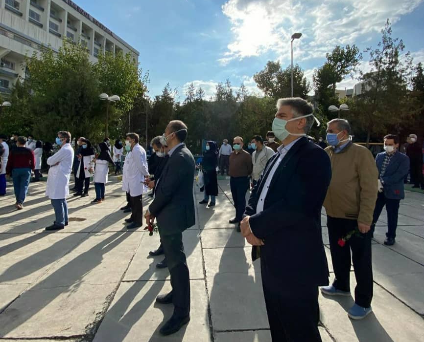 تشکر خانواده شهید دکتر ولی الله حسنی از ابراز همدردی جامعه پزشکی کشور&nbsp;