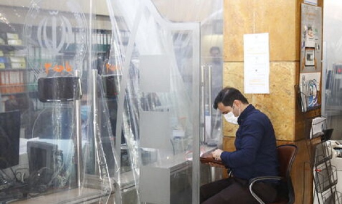 مشتریان بانک&zwnj;ها جز در موارد ضروری به شعب مراجعه نکنند