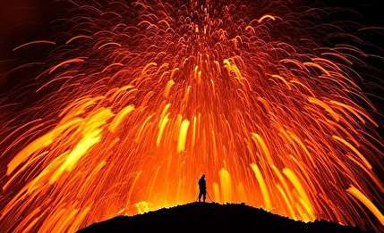 ببینید| فوران آتشفشان ایسلند از نردیک