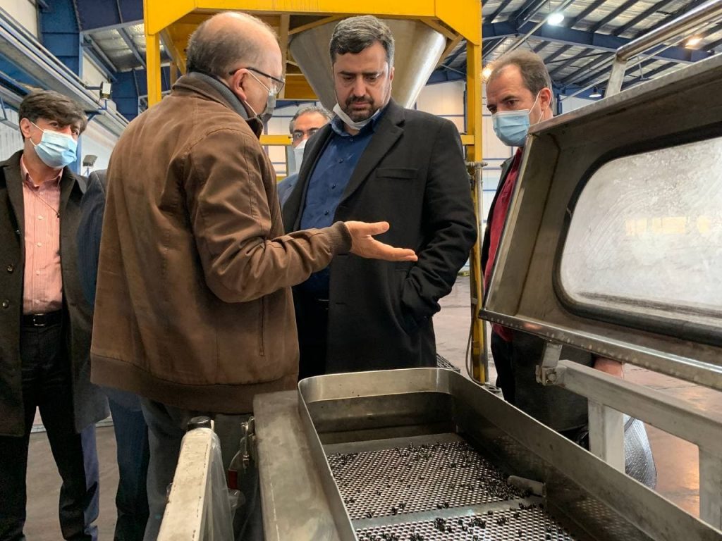 توسعه سرمایهگذاری «ومعادن» در استان یزد/ سرمایهگذاری در حوزه صنایع پاک و پیشرفته توسعه سرمایهگذاری «ومعادن» در استان یزد/ سرمایهگذاری در حوزه صنایع پاک و پیشرفته