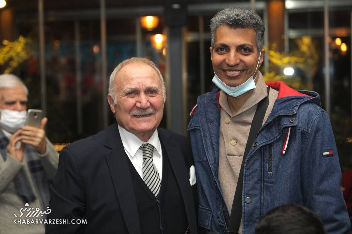 عادل فردوسی&zwnj;پور در کنار یکی از محبوب&zwnj;ترین پرسپولیسی&zwnj;های تاریخ/عکسعادل فردوسی&zwnj;پور در کنار یکی از محبوب&zwnj;ترین پرسپولیسی&zwnj;های تاریخ/عکس