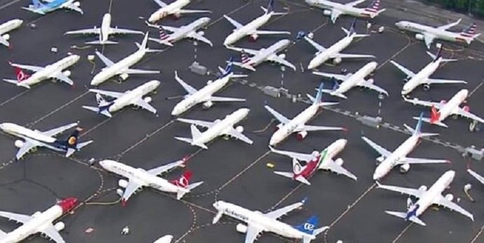 چند هواپیمای مسافری هنوز خاک می خورند ؟