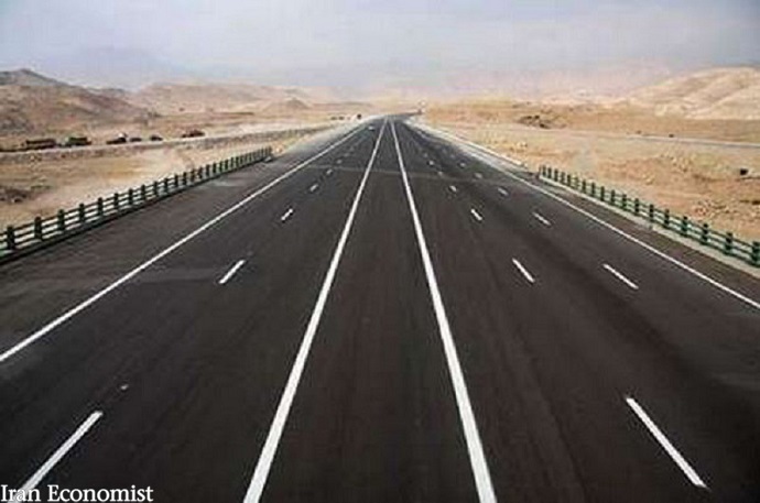 ساخت ۴۴۰ کیلومتر آزادراه و ۱۲۰۰ کیلومتر بزرگراه تا پایان سال