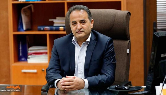 چگونگی تحقق بانکداری الکترونیکی در گفت&zwnj;و&zwnj;گو با معاون فناوری اطلاعات بانک دی