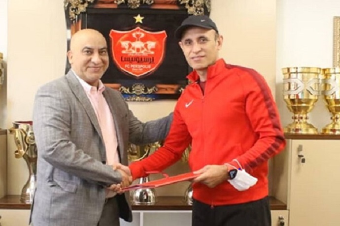 قرارداد سرمربی پرسپولیس دو فصل دیگر تمدید شد