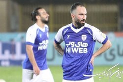 شجاعیان: بی‌ادبی واکنش دارد!