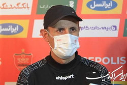 استقلالی‌ها زیاد حرف می‌زنند و زیاد گاف می‌دهند