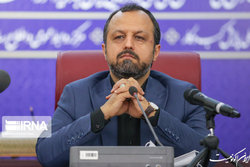 خاندوزی از ارسال برنامه کاهش اثر تحریم بر اقتصاد ایران به مجلس خبر داد