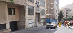 ریزش ساختمان قدیمی در خیابان یوسف آباد