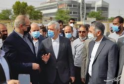 وزیر ورزش از نصب پیست تارتان و بازسازی ورزشگاه شهدای ماهشهر خبر داد