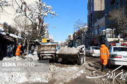 آماده‌باش ۱۰ هزار نیروی ثابت خدمات‌ شهری برای برف‌روبی