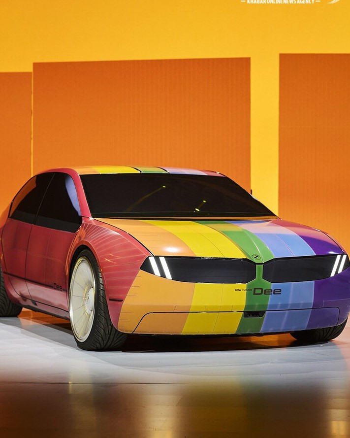 معرفی ماشین عجیب و غریب BMW با سیستم تعویض رنگ!