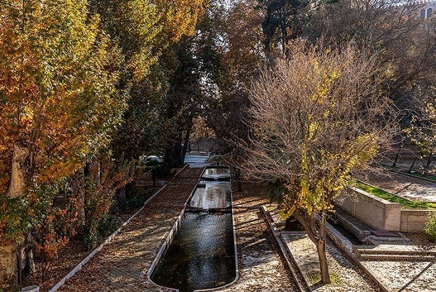 باغ گلستان قلعه فلک الافلاک خرم آباد