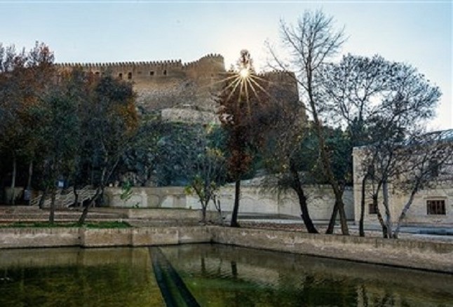باغ گلستان قلعه فلک الافلاک خرم آباد باغ گلستان قلعه فلک الافلاک خرم آباد