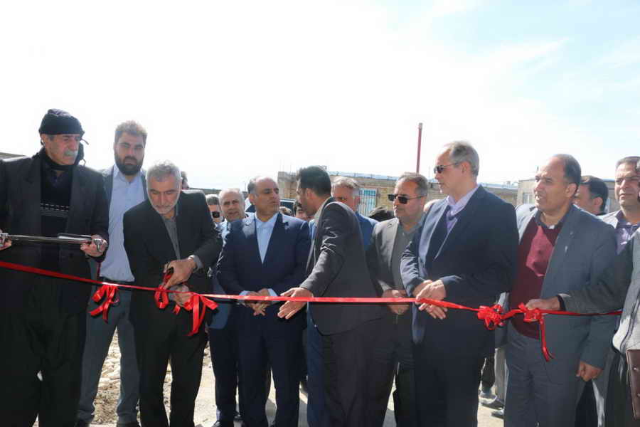 چهارشنبه, ۲۶ بهمن ۱۴۰۱  ۱۷:۲۴ طبقه بندی: اصلیآغاز بکار دو طرح اقتصادی استان کرمانشاه با 251 میلیارد ریال تسهیلات بانک توسعه تعاونآغاز بکار دو طرح اقتصادی استان کرمانشاه با 251 میلیارد ریال تسهیلات بانک توسعه تعاونبا حضور رییس هیات مدیره بانک توسعه تعاون، شرکت تعاونی آرد قصرشیرین شهرستان سرپل‌ذهاب و شرکت راشین آلومینیوم کلهر اسلام آباد افتتاح گردید.
