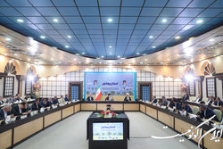 پیچیدگی‌های اداری و سازمانی هدف دشمن برای ایجاد یأس در تولیدکنندگان و کارآفرینان است