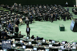 تشکیل کارگروه حقیقت‌یاب مجلس برای مسمومیت‌های سریالی