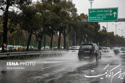 هشدار مدیریت بحران تهران نسبت به لغزندگی جاده‌ها در نواحی کوهستانی