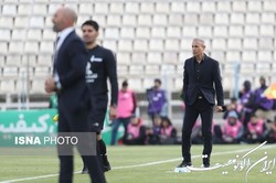 تحریم نشست خبری مربی پرسپولیس در واکنش به غیبت گل‌محمدی