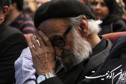 یاران در فراق او گریستند!