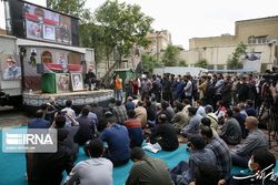 وداع عاشقانه با علمدار جبهه فرهنگی مقاومت در معراج شهدا