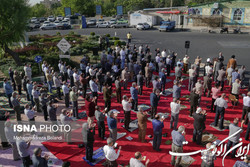 توزیع محصول فرهنگی «عیدانه» در محل برگزاری نماز عید فطر تهران