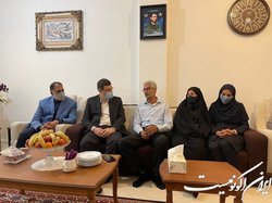 دیدار  رئیس بنیاد شهید و امور ایثارگران با خانواده‌های شهدای شهرستان قشم