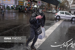 رگبار و احتمال توفان موقت از صبح فردا در تهران