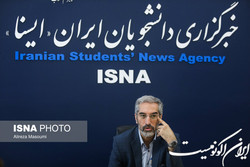 انقدر می‌گویم و می‌گویم تا بالاخره یک جا اثر کند