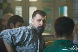 حمید لولایی خشایار مستوفی را تکرار می‌کند