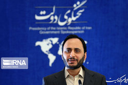 بهادری‌ جهرمی: واردات خودرو آزاد شد