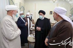 شیعه انگلیسی و سنی آمریکایی دو روی یک سکه هستند