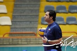 سرمربی تیم والیبال شهداب: به شلوغ‌کاری و شو نیاز نیست