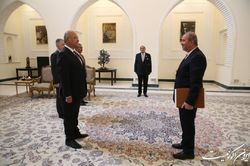 سفیر ایران استوارنامه خود را تسلیم رئیس جمهور عراق کرد