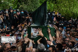 مرحوم فاطمی‌نیا هیچگاه به مسائل حاشیه‌ای آلوده نشد