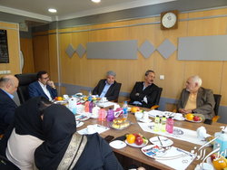 تسلط بر زبان بین الملل موضع حقوقدانان ایرانی در مجامع جهانی را مستحکم‌تر می کند